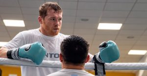 Canelo-vs-Mbilli743.jpg