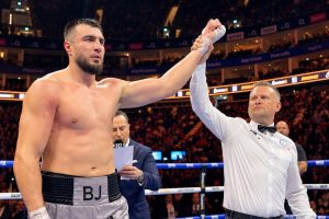 Jalolov-Celebrates-a-Ring-Victory.jpg