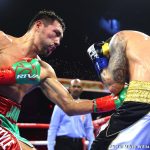 Janibek-Alimkhanuly-vs-Vincenzo-Gualtieri_action5-boxing-photo.jpg