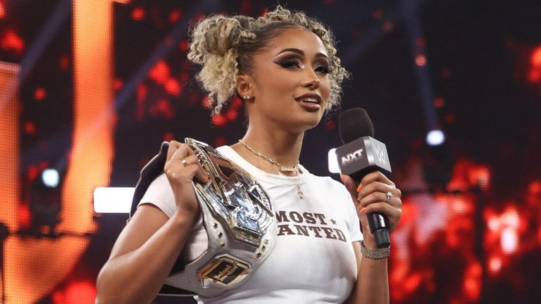 Kelani-Jordan-NXT-Womens-Champion-October-3-b.jpg
