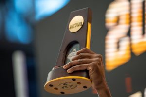 NCAA-Trophy-By-Jack-Spitser-DSC07557-scaled.jpg