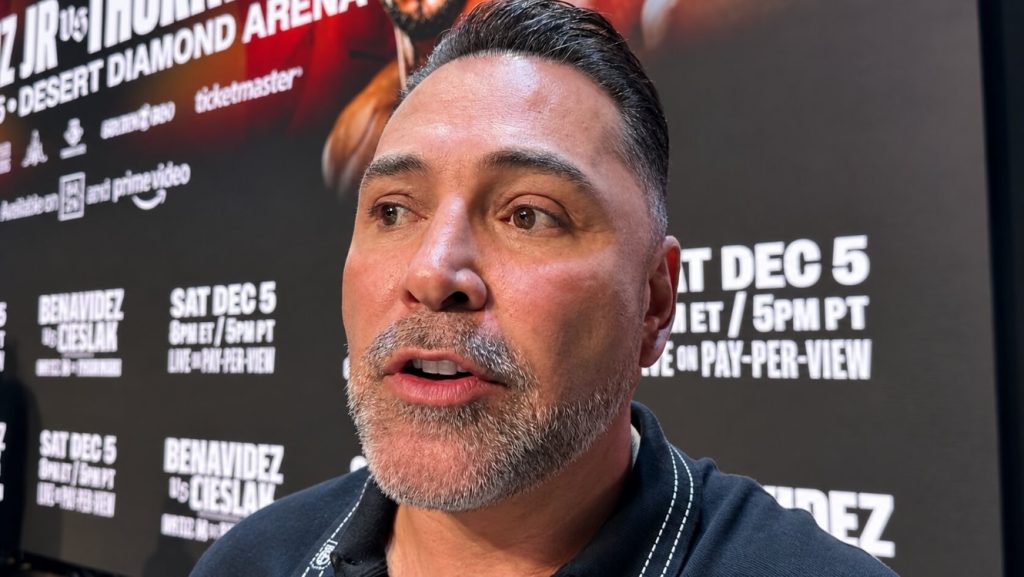 Oscar-De-La-Hoya-at-press-event.jpg