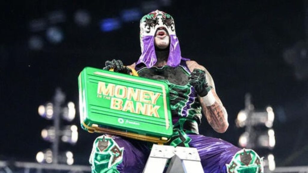 Penta-WWE-Money-In-The-Bank.jpg