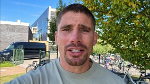 Rico-Verhoeven-outdoor-boxing-portrait.jpg