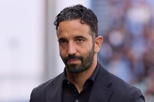Ruben-Amorim-glance.jpg