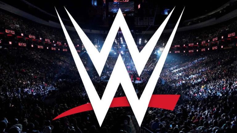 wwe-logo-crowd-1.jpg